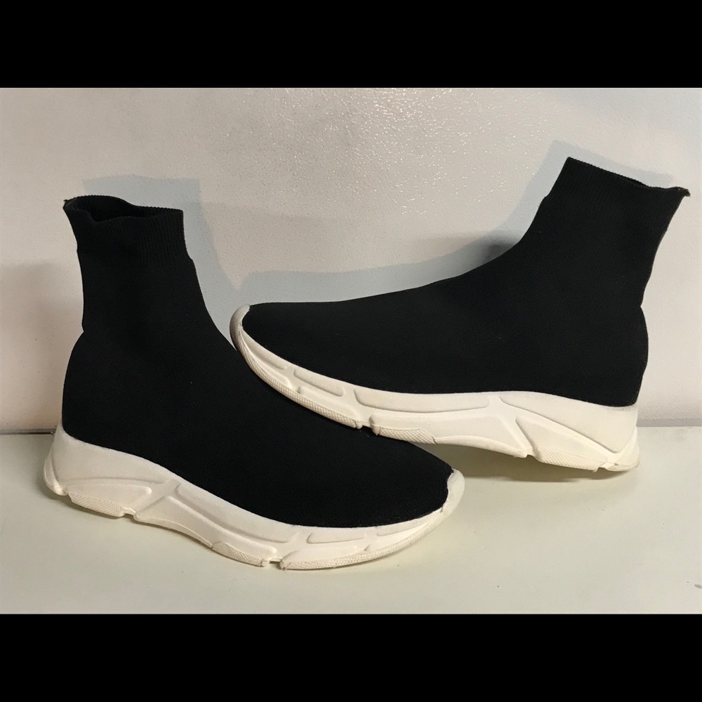Steve Madden womens size 9 bitten black